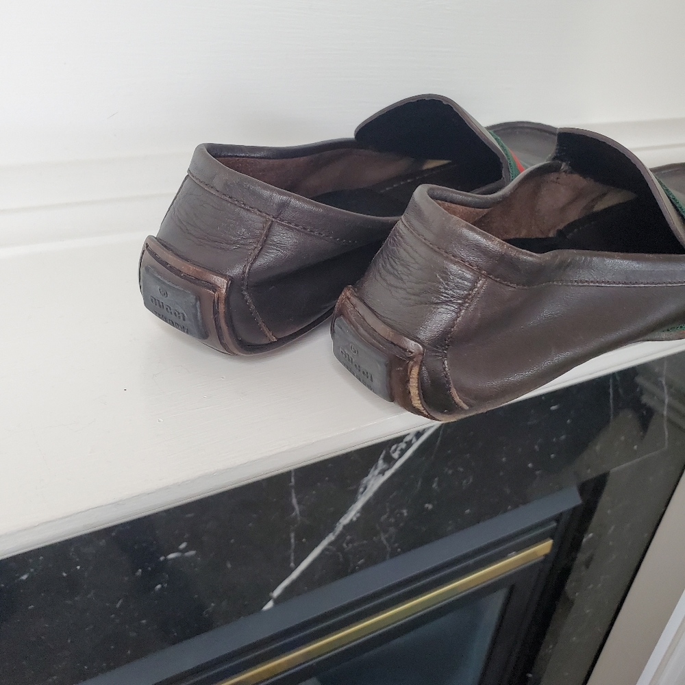 AUTHENTIC GUCCI LEATHER DRIVING LOAFERS - Picture 5 of 8